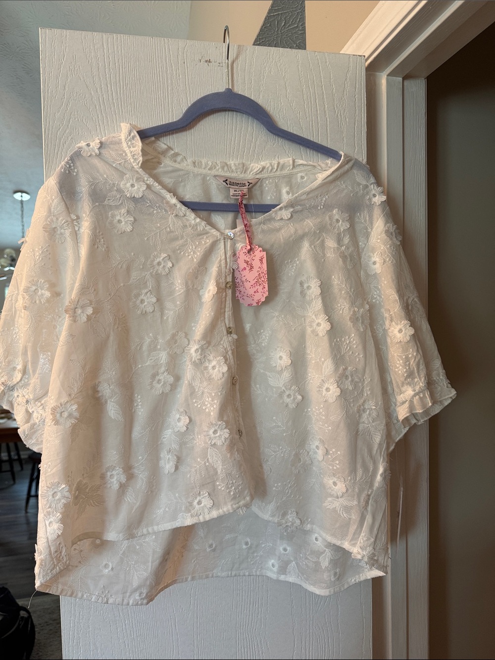 NEW WITH TAGS Nanette Lepore White Eyelet Floral Button-Front Blouse